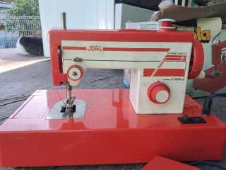 Máquina de coser JOAL Superautomatica 2.000