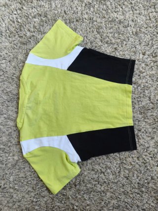 Top Kaotiko Negro y Amarillo