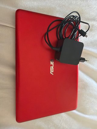 Portatil ASUS F205TA 11,6” rojo + cargador