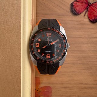 Reloj Lotus Negro y Naranja
