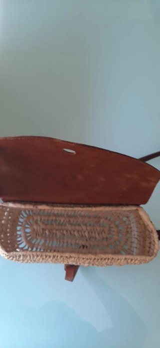 Bolso de cáñamo y piel