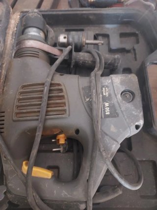 Herramientas, bancos trabajo, sierras, camping gas