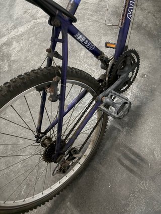 Bicicleta BH Missouri Shimano + cesta