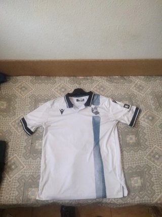 Camiseta oficial de Mikel Merino