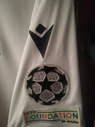 Camiseta oficial de Mikel Merino