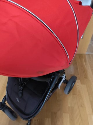 Silla de paseo valvo baby SNAP4 roja y negra