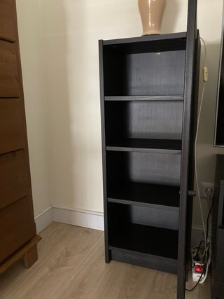 Mueble auxiliar negro Ikea
