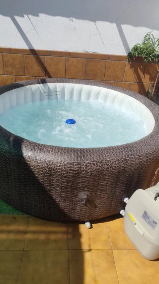 Jacuzzi Lay-Z-Spa Marrón