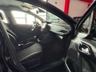 Peugeot 208 3p Style 1.6 BlueHDi 100 S&S