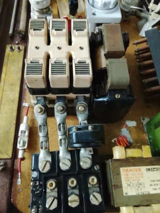 Contactor Siemens K915 Trifásico Cerámico.