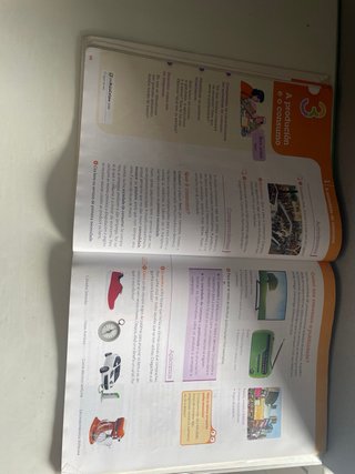 Libro de sociales en gallego de quinto de primaria