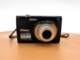 Cámara Nikon Coolpix S2500 Negra