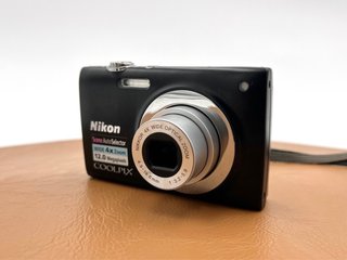 Cámara Nikon Coolpix S2500 Negra