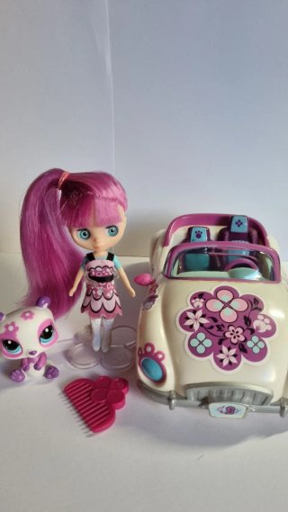 Muñeca Blythe Pet Shop con Coche y Mascota