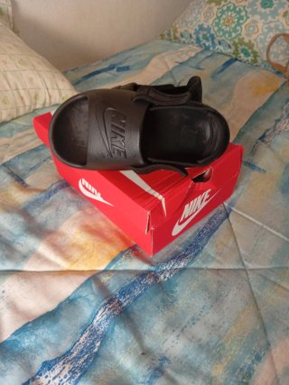 Sandalias Nike Negras