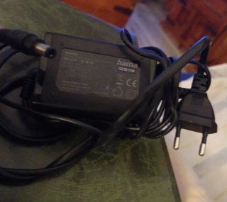 16 Cargadores AC-DC 1€ por separado