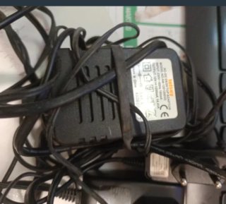 16 Cargadores AC-DC 1€ por separado