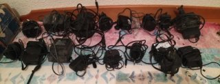 16 Cargadores AC-DC 1€ por separado