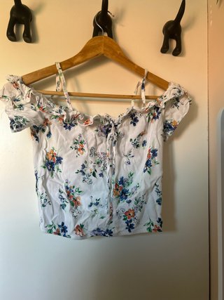 Top floral hombros descubiertos