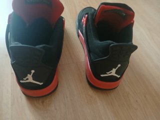 Jordan 4 Retro Red Thunder