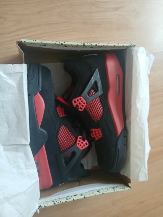 Jordan 4 Retro Red Thunder