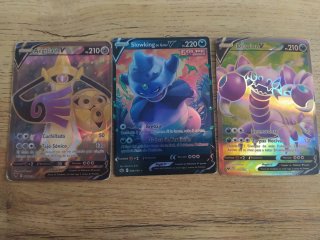 3 Cromos Pokémon V: Aegislash, Slowking, Drapion