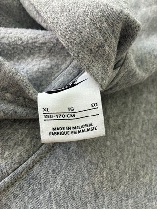 Chaqueta Nike Gris