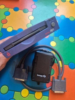 Disquetera retro Iomega Zip Externa