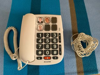 Telefono fisso Alcatel con tasti grandi, piccolo difetto