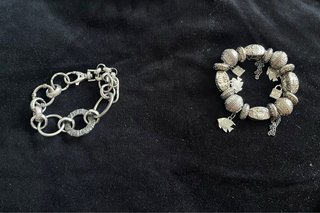 Pulseras plateadas estilo boho