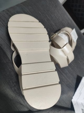 Sandalias Beige Plataforma