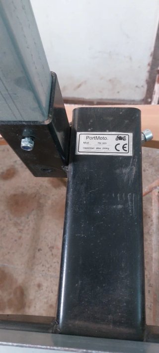 Portamotos bola de remolque