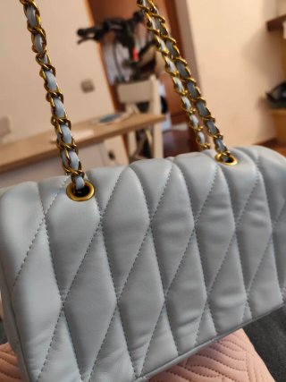 Bolso azul acolchado mujer cadena dorada