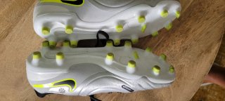Bota de fútbol niño nike talla 34