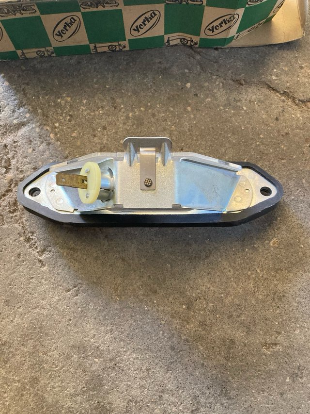 Luz matrícula Peugeot 504 Yorka