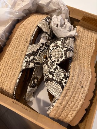 Sandalias cuña esparto serpiente nuevas