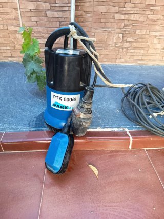 Bomba sumergible Parkside PTK 600/4