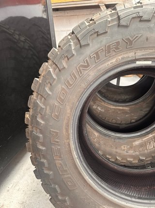 Toyo Open Country 295/70R17 Neumáticos
