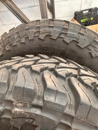 Toyo Open Country 295/70R17 Neumáticos
