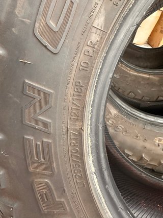 Toyo Open Country 295/70R17 Neumáticos