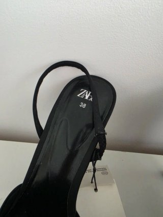 Zapatos Zara Talla 38 Lazo Negro