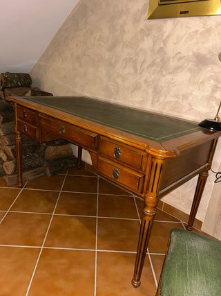 Escritorio Clásico Madera y Cuero Verde