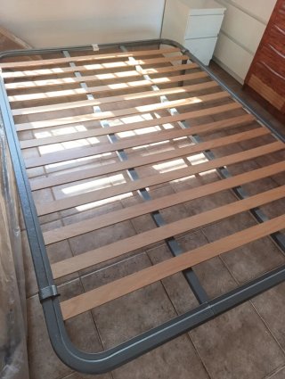 Somier de láminas metálico y madera