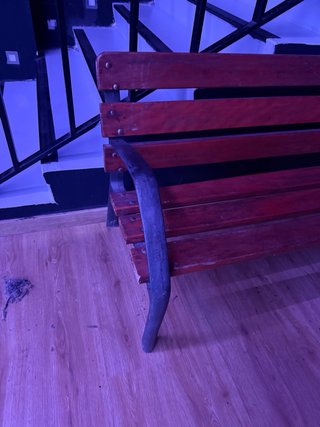 Banco de madera y metal