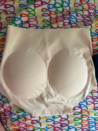 Bragas con relleno para realzar glúteos