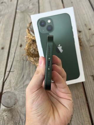 iPhone 13 Verde