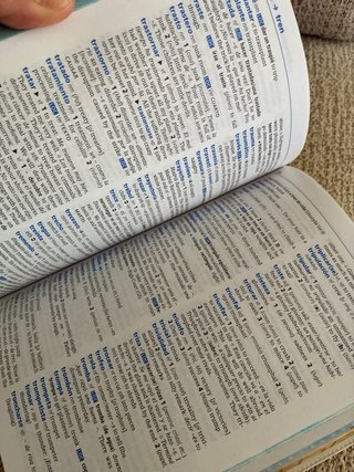 Oxford Pocket Dictionary For Spanish Students o...