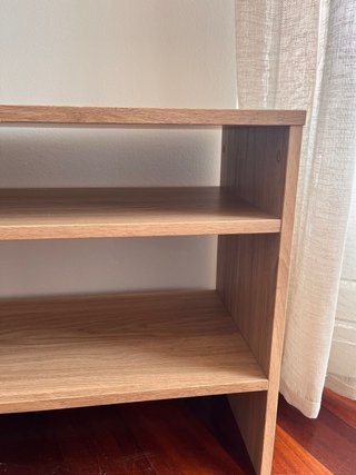 Mesa auxiliar de madera moderna
