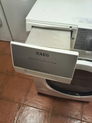 Secadora de Ropa AEG 8kg