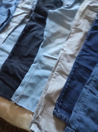 10 Pantalones vaqueros y dos no Talla 36 Azul/Mora